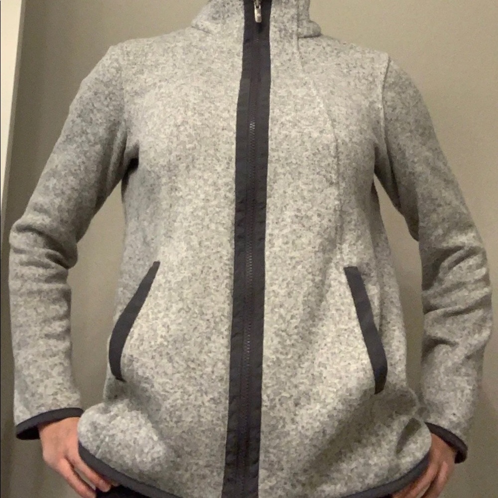 Lululemon it’s fleecing cold jacket